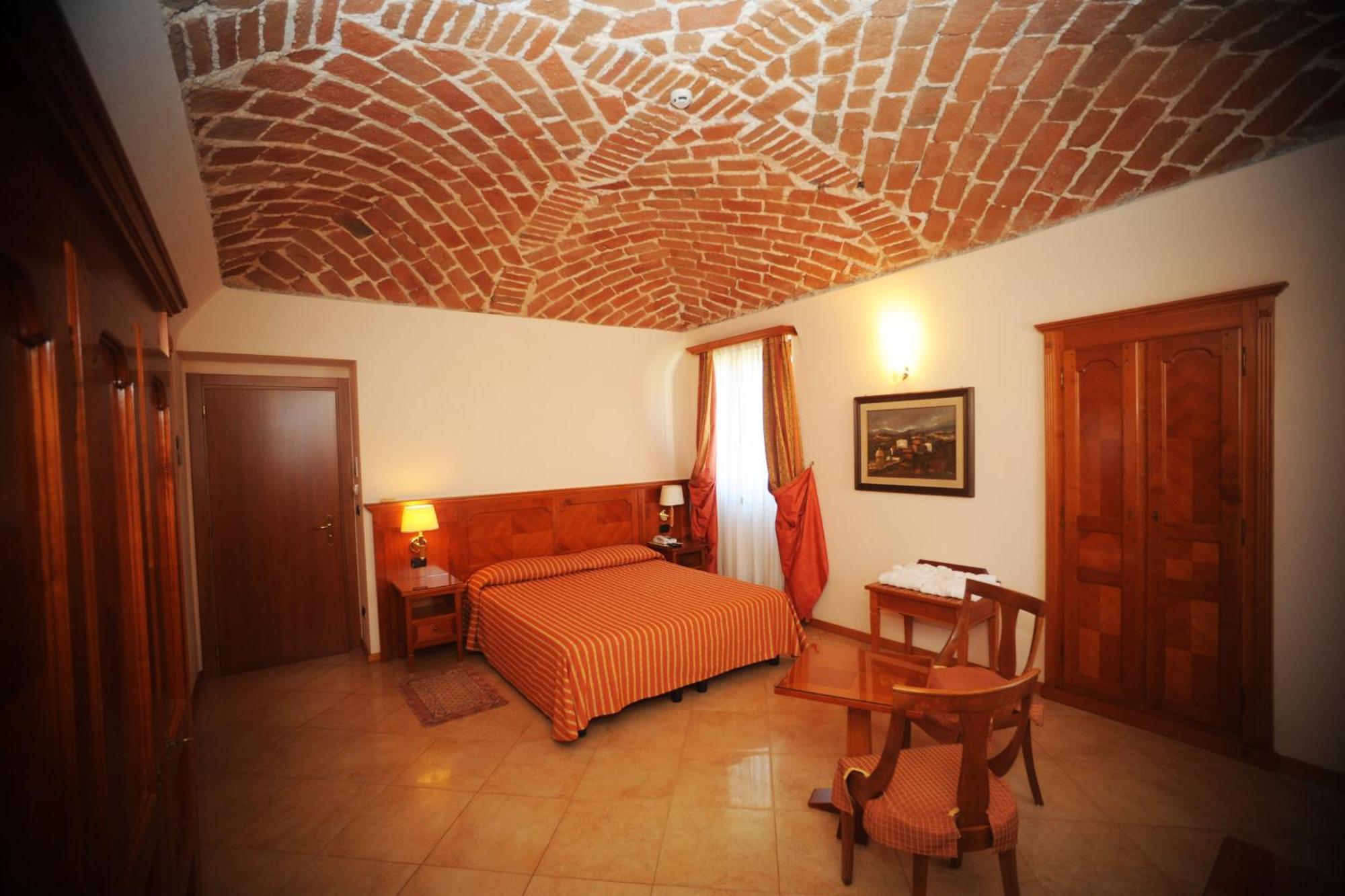 Hotel Acqui & Centro Benessere Acqui Terme Ngoại thất bức ảnh
