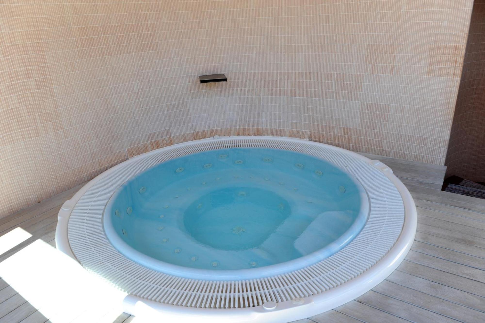 Hotel Acqui & Centro Benessere Acqui Terme Ngoại thất bức ảnh