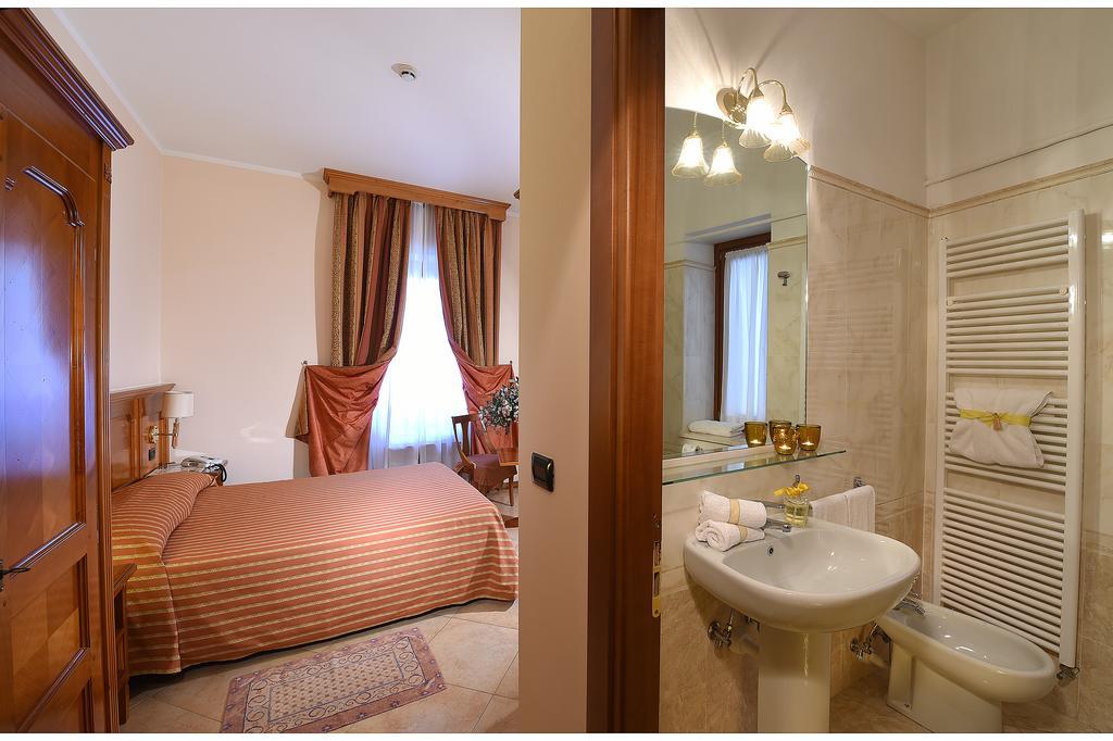 Hotel Acqui & Centro Benessere Acqui Terme Phòng bức ảnh
