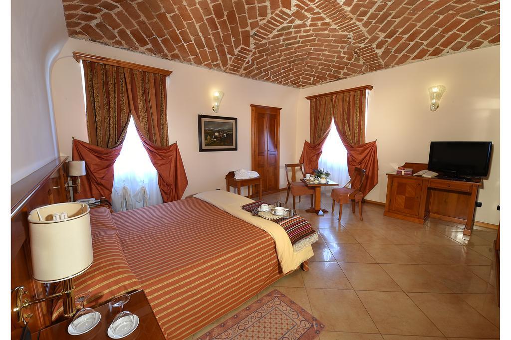 Hotel Acqui & Centro Benessere Acqui Terme Ngoại thất bức ảnh