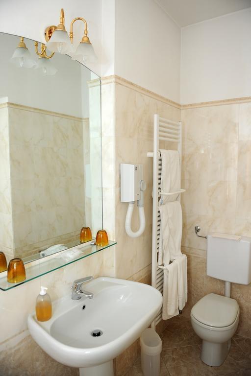Hotel Acqui & Centro Benessere Acqui Terme Ngoại thất bức ảnh