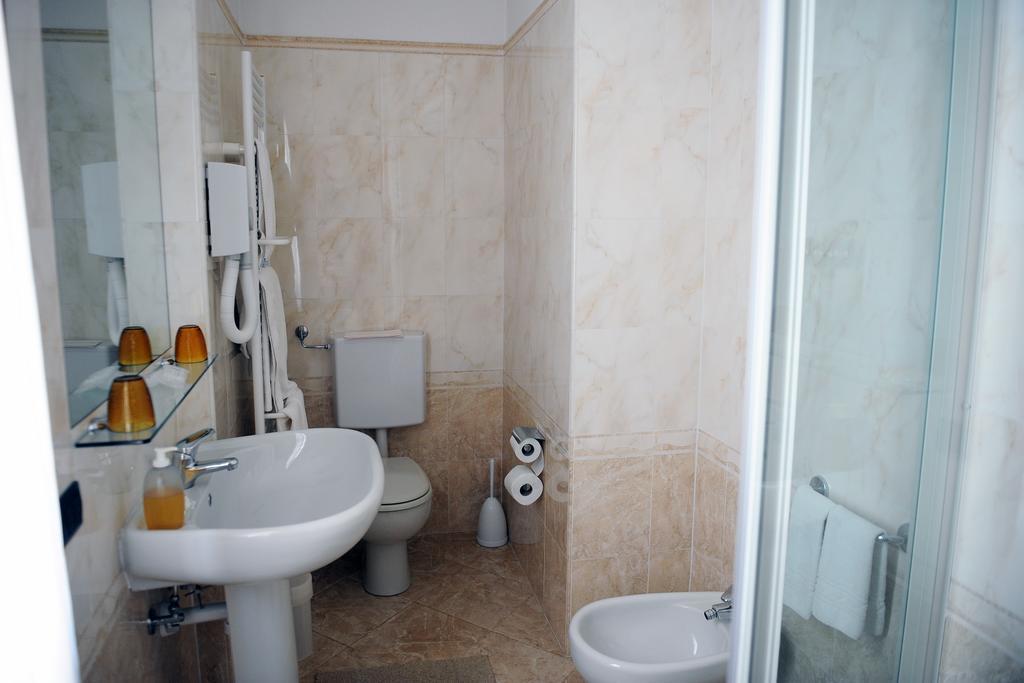 Hotel Acqui & Centro Benessere Acqui Terme Ngoại thất bức ảnh